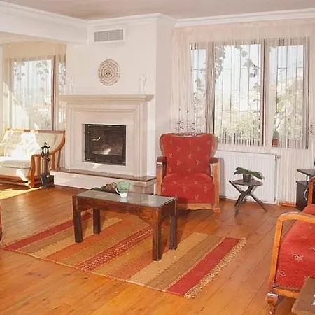 Gunebakan Taliani Apart Otel Ayvalı