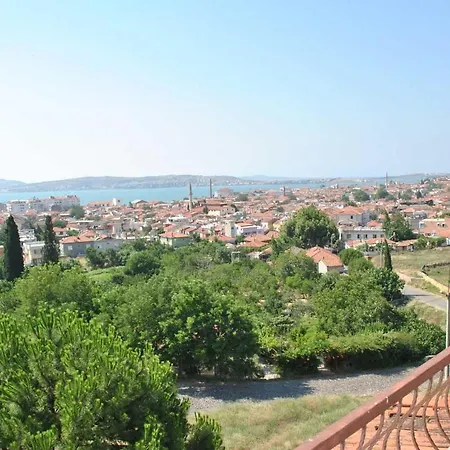 Apart Otel Gunebakan Taliani Ayvalı
