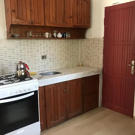 Gunebakan Taliani Apart Otel Ayvalı