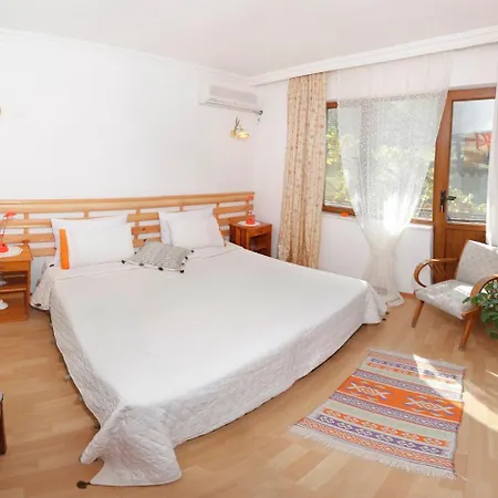 Apart Otel Gunebakan Taliani Ayvalı