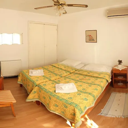 Gunebakan Taliani Apart Otel Ayvalı